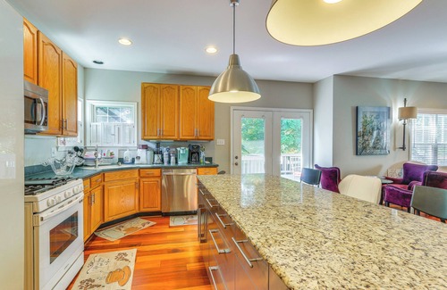 Point of Rocks Casa | Point of Rocks Vacation Rental w/ Community Pool!