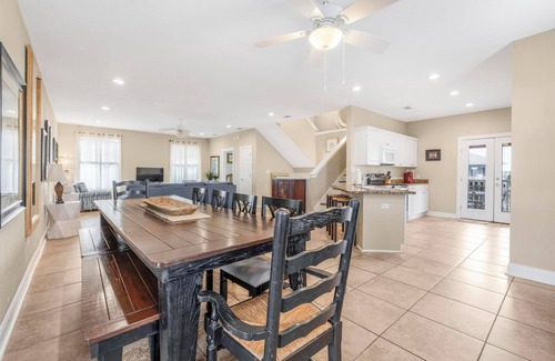 Fort Morgan Pines Casa | 🌴Point of View: Steps from the Sand, Pools & Fun!🌴