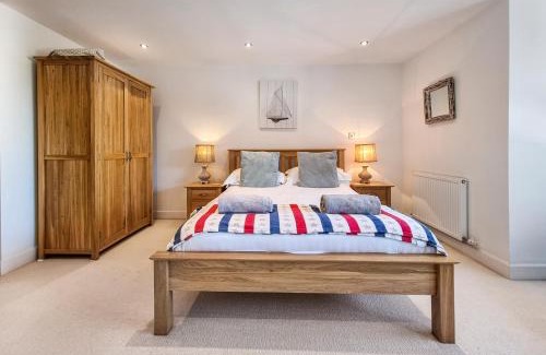 Croyde Apartamento | Point View - Award Winning Apartments with Private Hot Tub & Parking