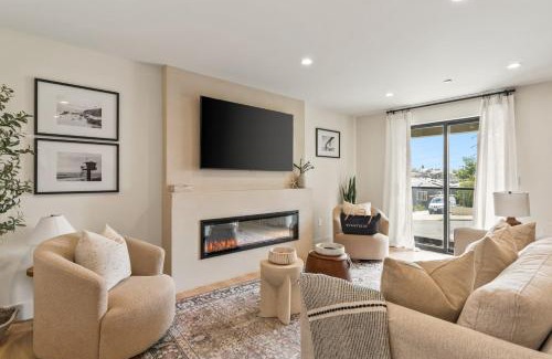 Point Loma Heights Casa | Point View Luxe by AvantStay 5BR Coastal Stay w En-suites Kitchen