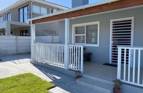Franskraal Casa | Pokey Starfish Holiday Home