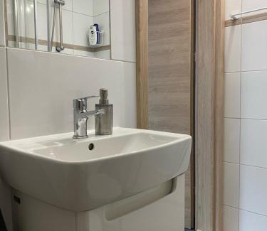 Dobrzen Wielki Casa | Pokoje do wynajęcia Massek