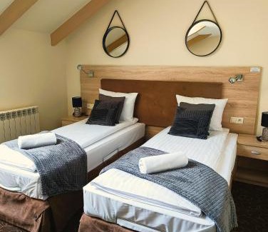 Mikoow Hotel | Pokoje gościnne Restauracja u Kusia
