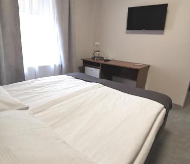 Zielona Gora Hotel | Pokoje gościnne Rubin