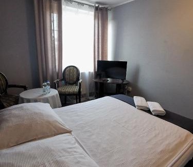 Zielona Gora Hotel | Pokoje gościnne Rubin