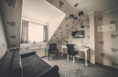 Chynow Casa | Pokoje gościnne Truskawkowa 1a