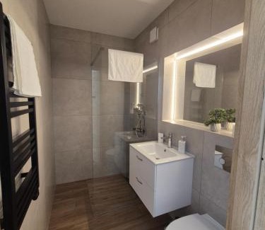 Niezychowice Apartamento | Pokoje pod Kamienną Bramą