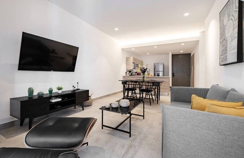 Colonias Granada y Ampliación Apartamento | Polanco 2-Bedroom Apartment in Luxury Tower