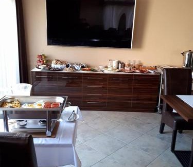 Balatonszarszo Hotel | Pole Position Beach Hotel