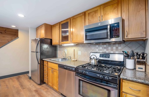 Overlook Park Condominio | Cabina de 3 dormitorios, suite principal en loft privado, jacuzzi y barbacoa de gas - POLE06