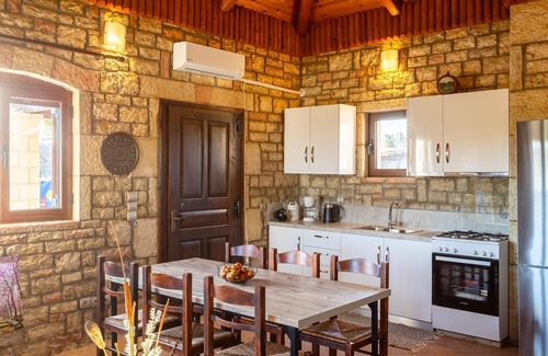 Pylos-Nestoras Casa | Polilimnio Mini Castle - Fotini s Unique Eco Gem