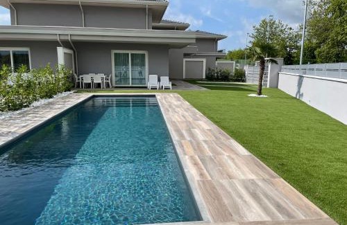 Lido delle Nazioni Villa | Polinesia 5