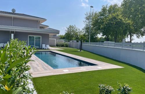 Lido delle Nazioni Villa | Polinesia 5