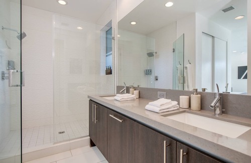 Indio Casa | Polo Villa 6 by Avantstay Features Expansive Putting Green, Pool, Spa & Outdoor Firepit 260324 5 Bedrooms