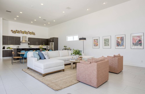 La Quinta Villa | Polo Villa 9 by AvantStay | Backyard w/ Putting Green, Pool & Spa