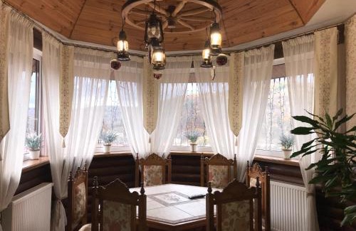 Polyana Casa | Polyanskiy Zamok