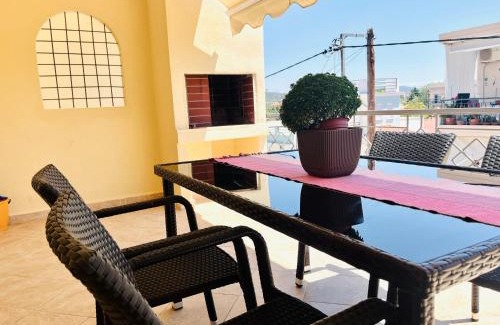 Paralia Ofryniou Apartamento | Polyxeni's Summer Escape