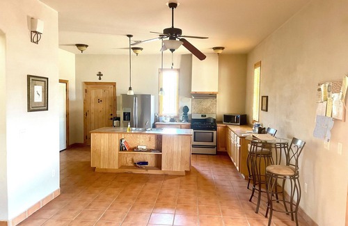 Mesilla Park Casa | Pomegranate Stand