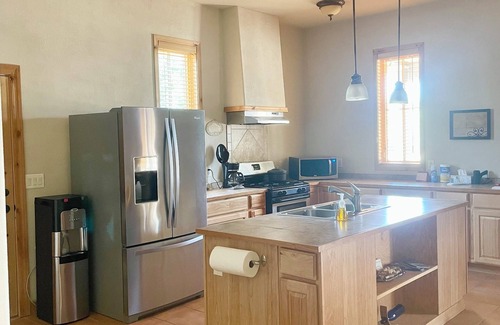Mesilla Park Casa | Pomegranate Stand