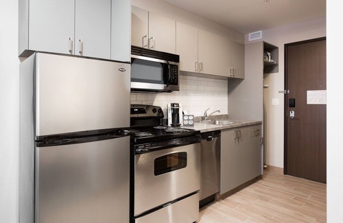 Prince George Hotel | Pomeroy Inn & Suites Prince George