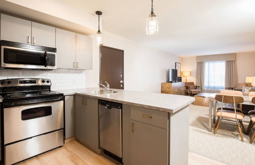 Prince George Hotel | Pomeroy Inn & Suites Prince George