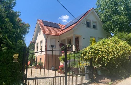 Balatonalmadi Apartamento | Pommedi Apartman