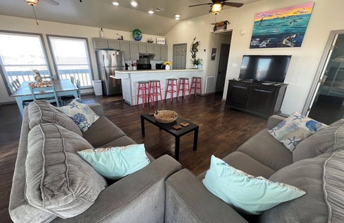 Grand Isle Casa | Pompano Beach House - Beachfront - Island Realty