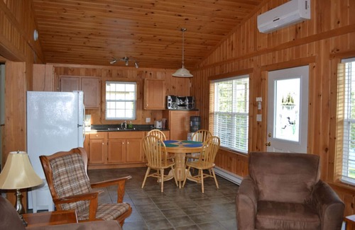 Pomquet Cabaña | Pomquet Beach Cottages - Duck Pond Cottage