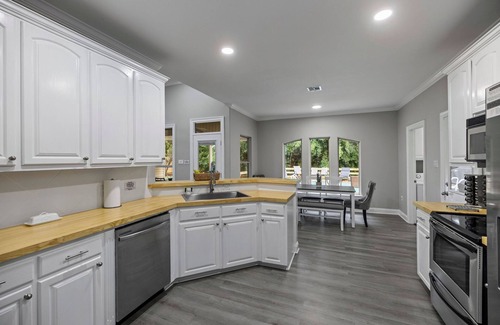 Robert Casa | Ponchatoula - Robert Oasis with Pool & Game Room