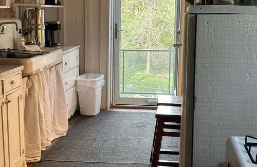 Marietta Casa | pond overlook studio barn apartment i.e. “ Willow” #2