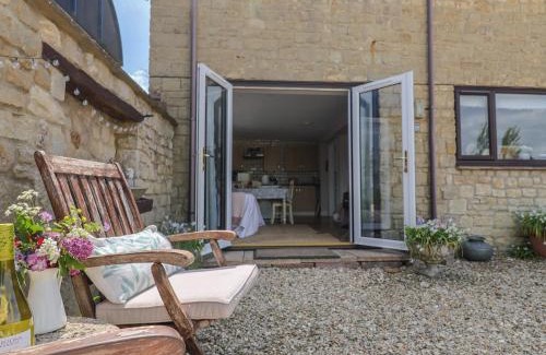 Beaminster Apartamento | Pond View at Yeabridge Farm