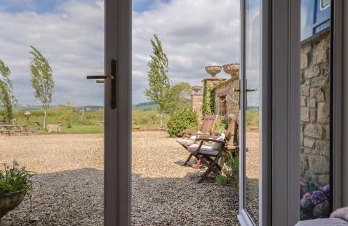 Beaminster Apartamento | Pond View at Yeabridge Farm