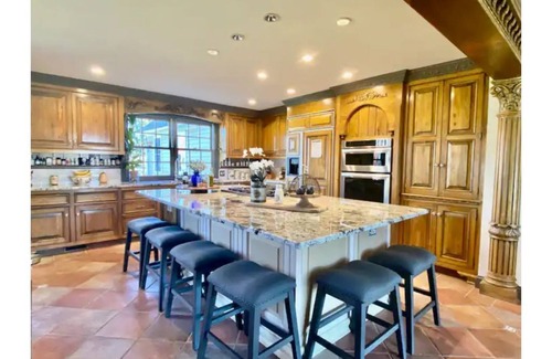 Newtown Casa | Pond View Farm 1825 Historic Bucks County Home