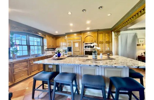 Newtown Casa | Pond View Farm 1825 Historic Bucks County Home