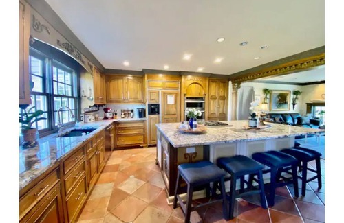 Newtown Casa | Pond View Farm 1825 Historic Bucks County Home