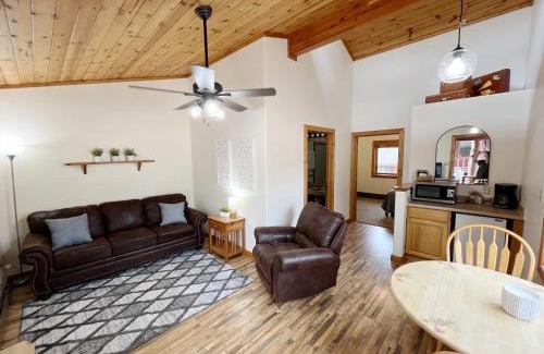 Woodland Park Cama Y Desayuno | Ponderosa B Cabin Suite