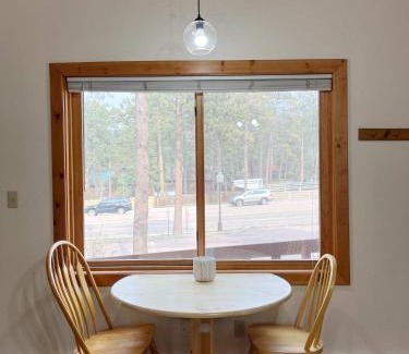 Woodland Park Cama Y Desayuno | Ponderosa B Cabin Suite