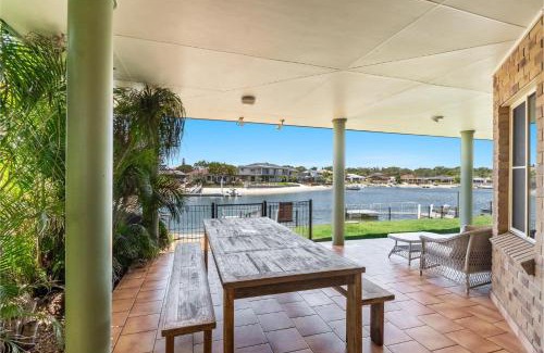 Yamba Casa | Ponderosa - Pet Friendly Waterfront