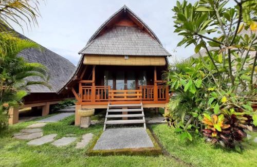 Peliatan Cabina | Pondok Gandalangu Ubud-Dikelilingi Hamparan Sawah
