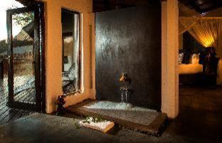 Maruleng Cabina | Pondoro Game Lodge