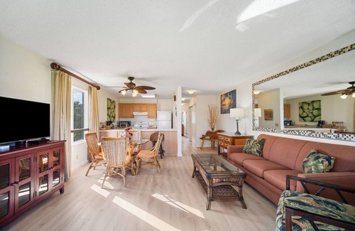 Kapaa Condominio | Pono Kai Resort J201, 2nd Floor, Walk to Beach