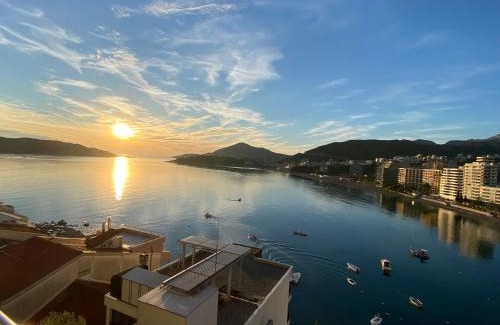 Rafajlovici Apartamento | Ponta Nova One bedroom Apartment with Sea view