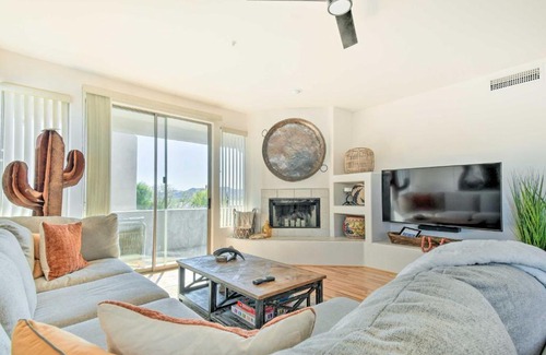 Fountain Hills Apartamento | Pool Access Mountain-View Condo in Fountain Hills