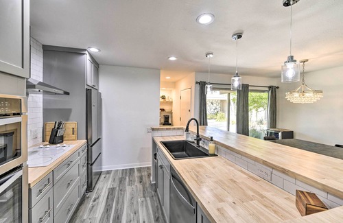 Bermuda Dunes Condominio | Pool Access: Pet-Friendly Bermuda Dunes Condo