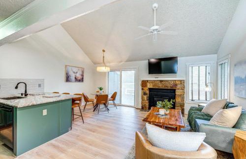 White Haven Apartamento | Pool and Marina Access Condo with Deck in Jim Thorpe