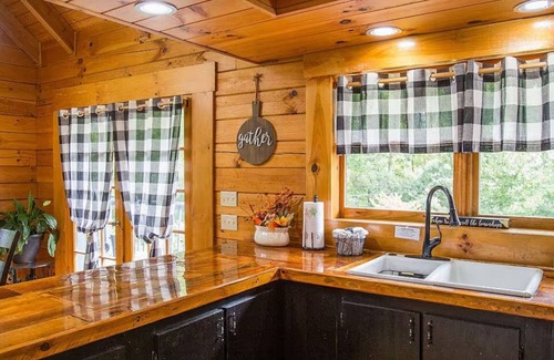 Stanton Casa | Pool - Fire Pit - RV Parking - Family Friendly