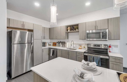 Rogers Apartamento | Pool, Gym, and Game Room - LCP Collection
