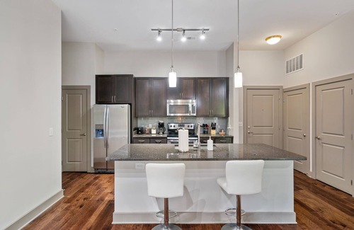 Woodbridge Cama Y Desayuno | Loft | Spacious | Free-Parking