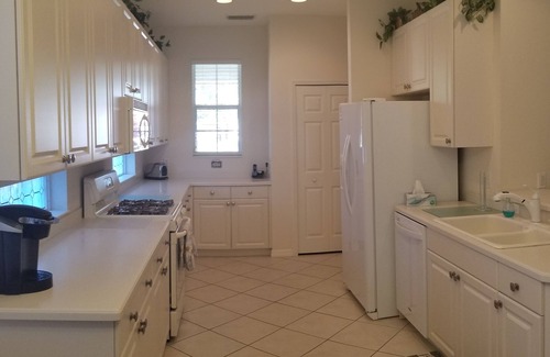 Braden River Casa | Pool home with 2 car garage