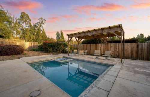 Sebastopol Casa | Pool Hot Tub Firepit Game Room Minutes from Sebastopol Russian River Baker Ln by AvantStay